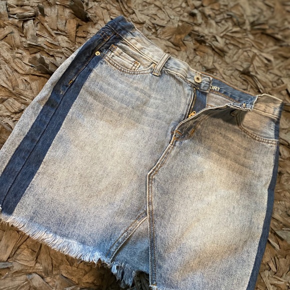 Skirt - Picture 4 of 6